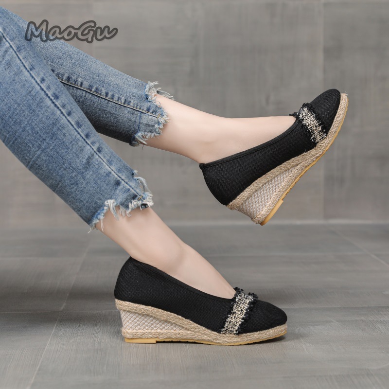 أحذية إسبادريل نسائية بكعب عري - مراجعة Espadrille Slip On وسعره