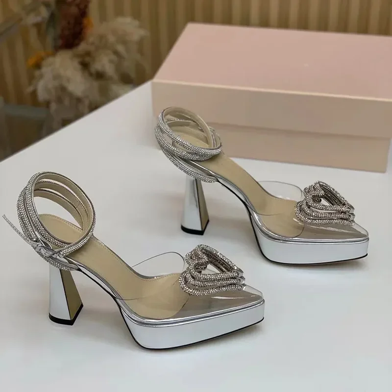 منصة كريستال الحب الديكور الصن - مراجعة Casual Sandal Leather وسعره